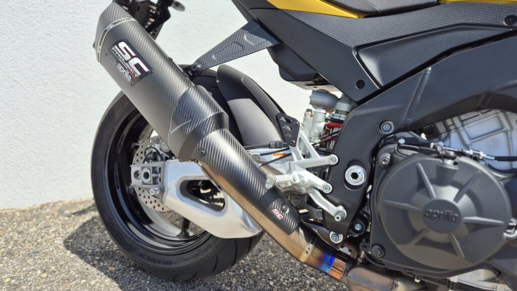 Aprilia Tuono V4 inkl. SC-Project Auspuff