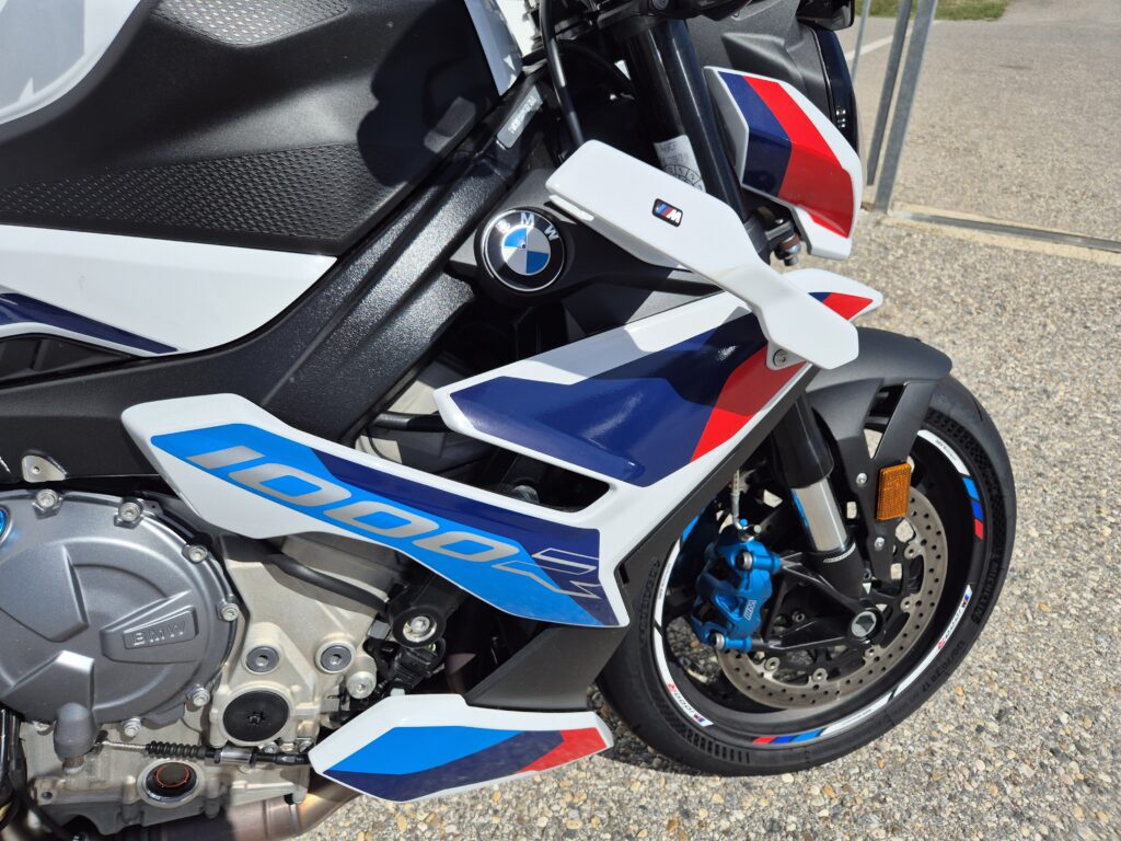 BMW M1000R