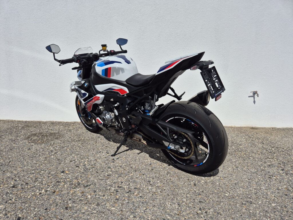 BMW M1000R